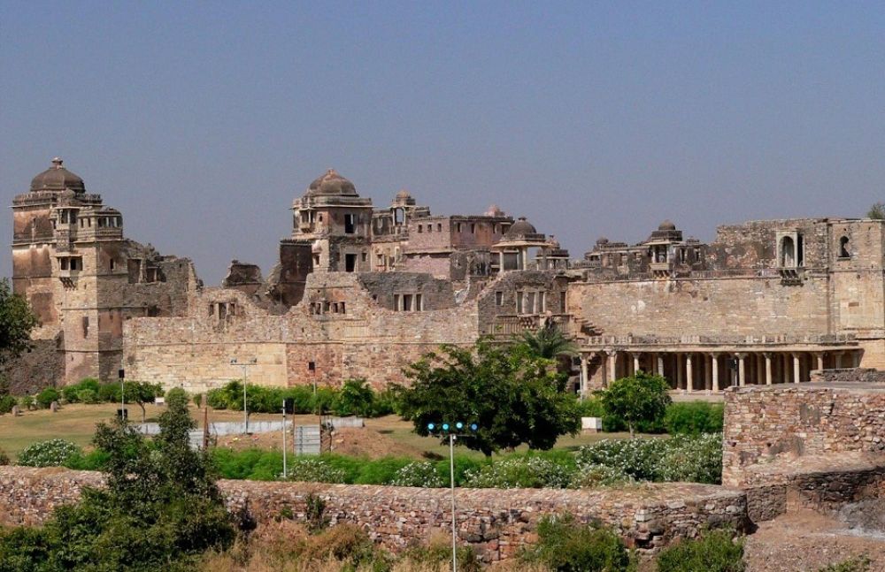 Chittorgarh Fort Tempo Travels